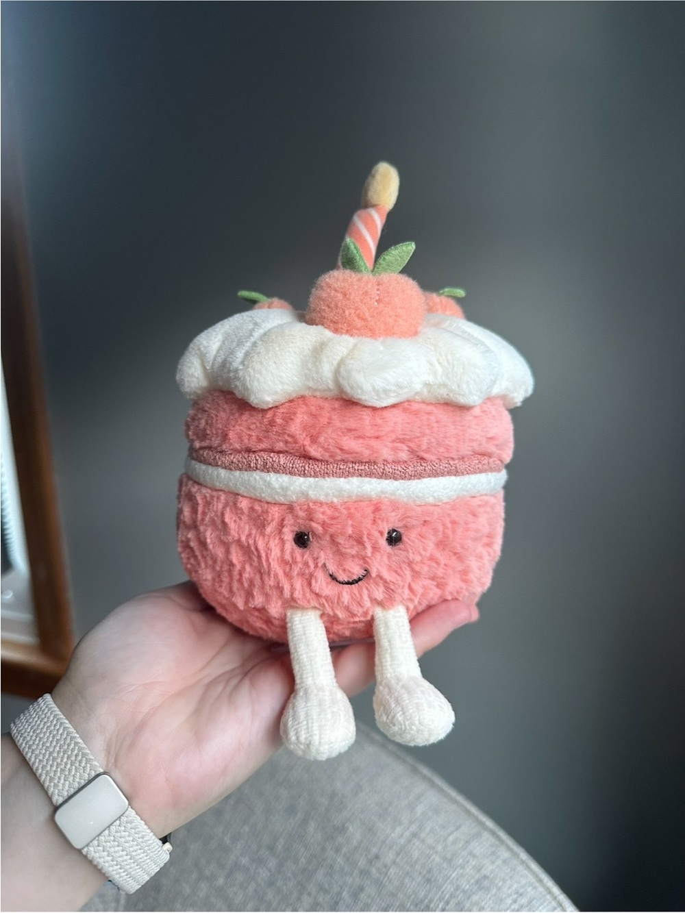 Jellycat Shanghai AMUSEABLES MELBIE PEACH CAKE
